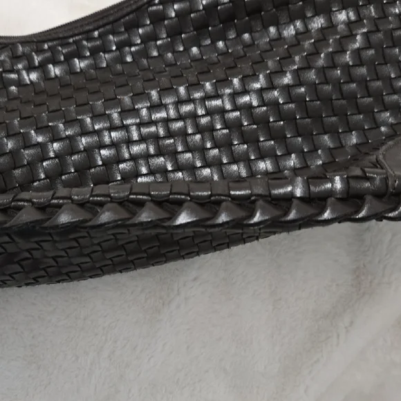 Black Woven Hobo Bag - Picture 5 of 8